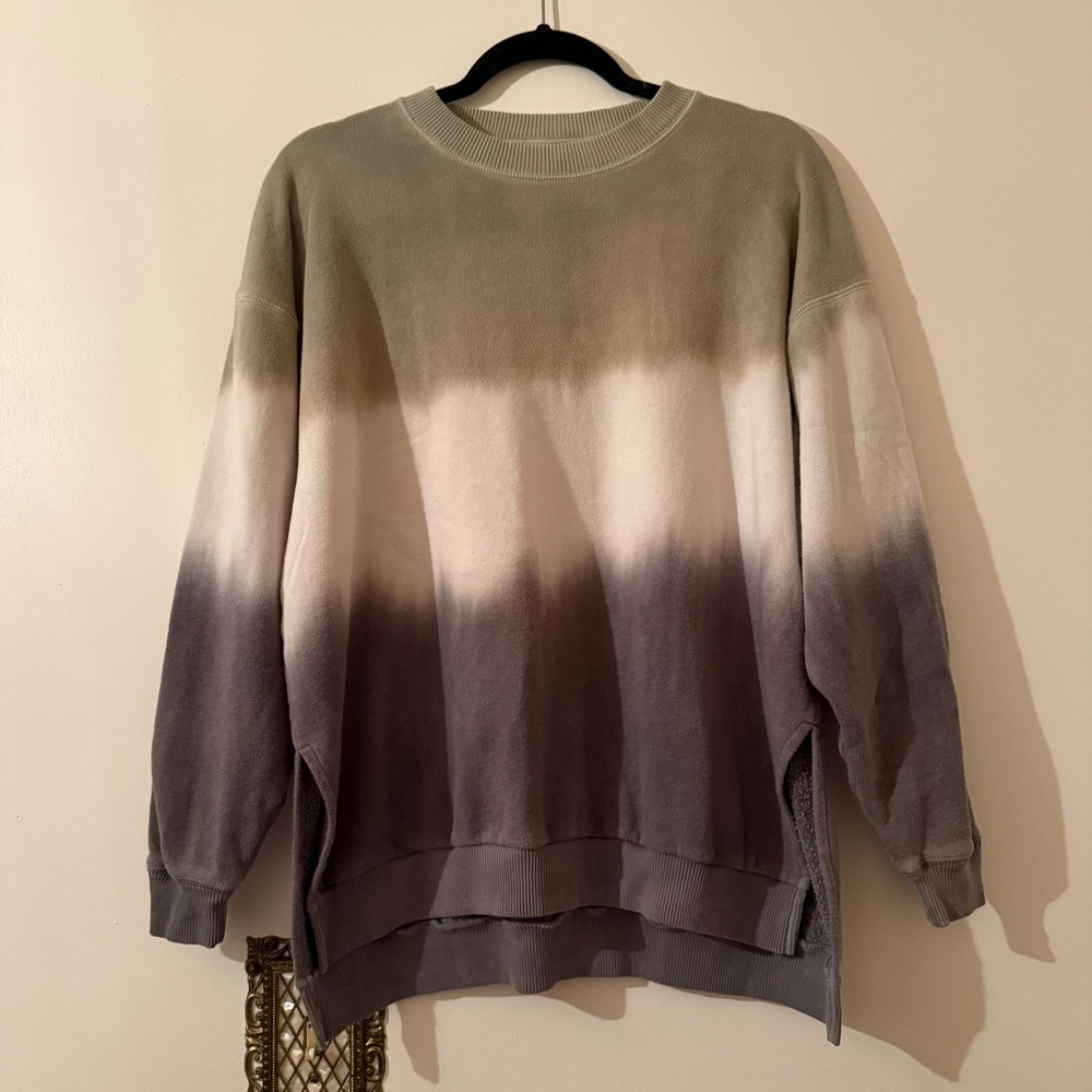 American Eagle AAH-Mazingly Soft Oversized Tie-Dye Sweatshirt XXS Side Slits
